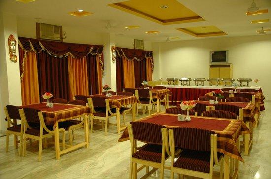 Hotel Gorbandh 